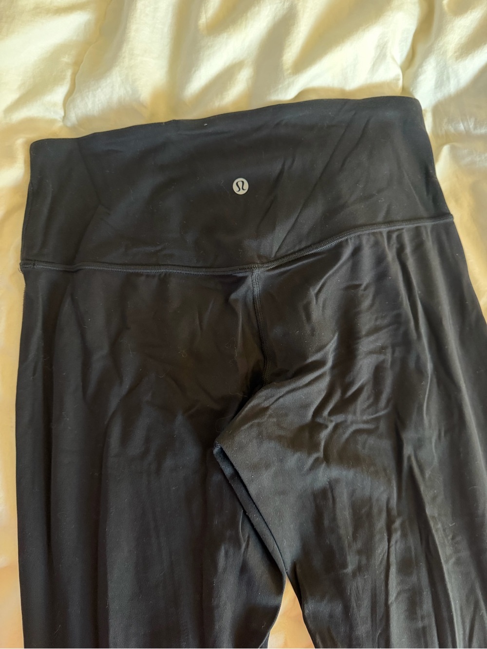 SHORT Lululemon Peloton Black Flared Leggings - Picture 3 of 6